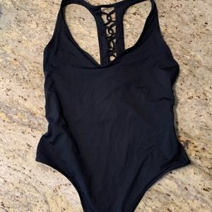 L*space ladder back one piece